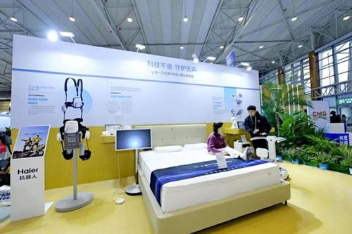 AI如何守护银龄生活？成都智慧康养机器人来了，智慧点无人共享商店助力